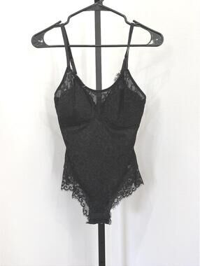 Lace Contour Bodysuit with Adjustable Straps - Black